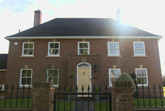 4 Bedroom Country House For Sale In Streets Lane, Ringwood, BH24