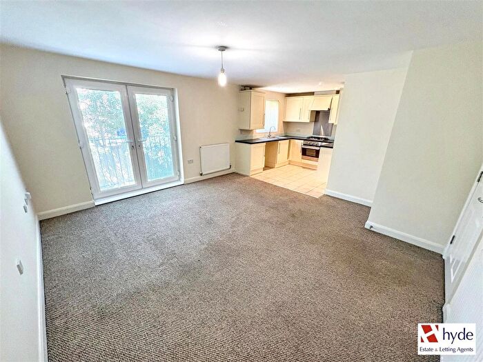 2 Bedroom Flat To Rent In Flat The Horizons, Moss Lane, Bolton., BL6