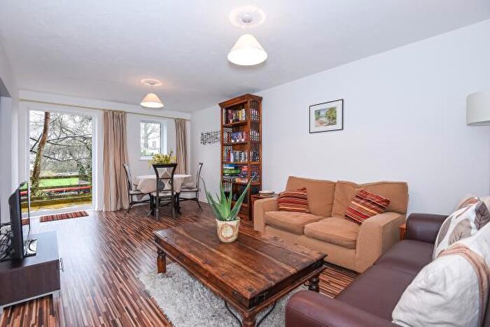 2 Bedroom Flat To Rent In Mill Street, Oxford, OX2