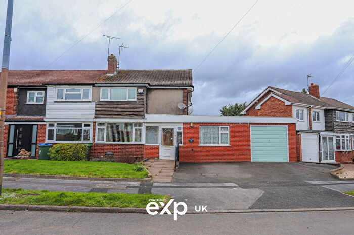 4 Bedroom Semi Detached House For Sale In Theodore Close, Oldbury, B69