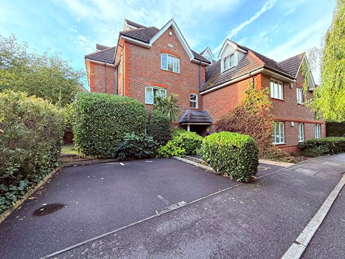 2 Bedroom Flat To Rent In Catherine Place, Harrow, HA1