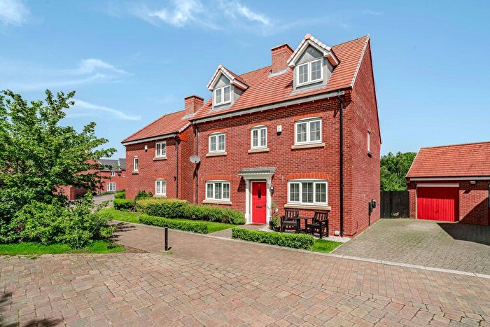 5 Bedroom Detached House For Sale In Pilgrim Drive, Chorley, PR7