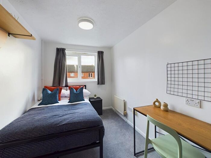6 Bedroom House To Rent In Sage Road, Leicester, LE2