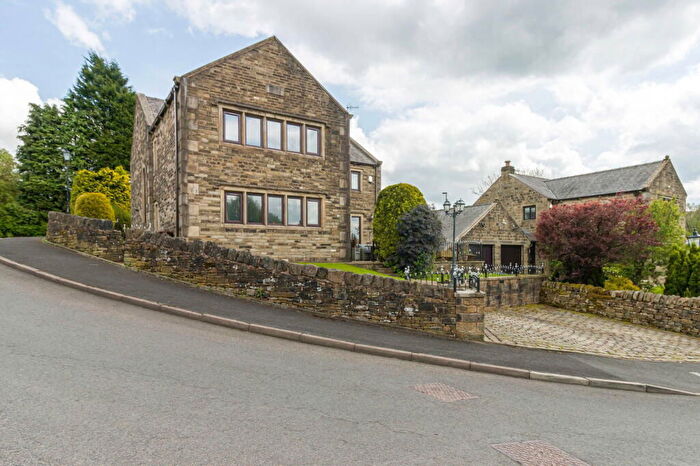 4 Bedroom Detached House For Sale In Buckley Drive, Denshaw, Saddleworth, OL3