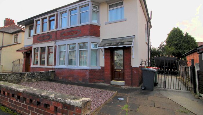 3 Bedroom Semi-Detached House To Rent In Rossall Drive, Preston, PR2