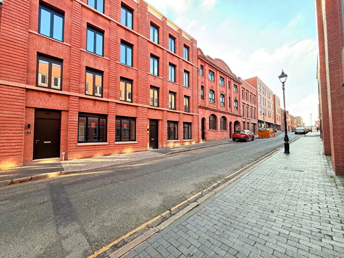 2 Bedroom Apartment For Sale In The Pressworks, Northwood Street, The Jewellery Quarter, B3