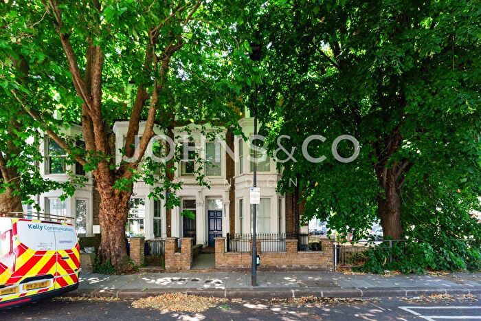 2 Bedroom Flat For Sale In Weltje Road, London, W6