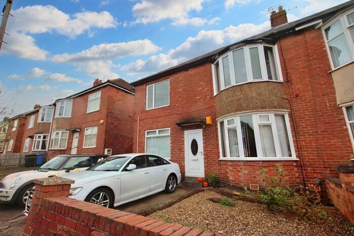 2 Bedroom Flat To Rent In Ovington Grove, West Denton, NE5