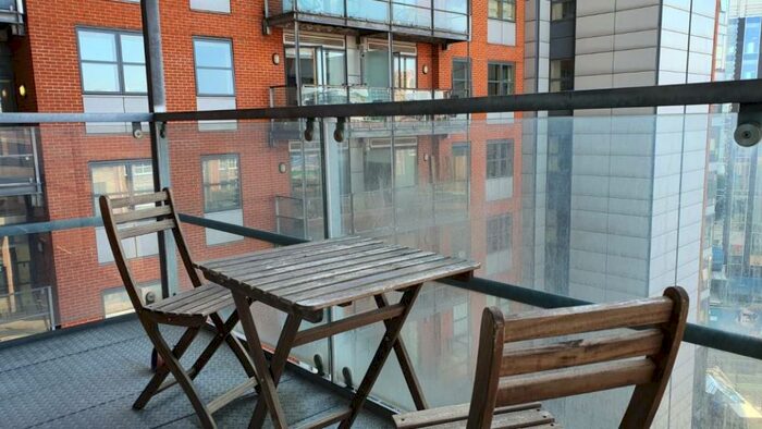 2 Bedroom Apartment To Rent In West Point, Wellington Street, LS1