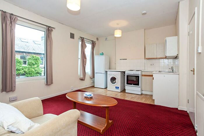1 Bedroom Flat To Rent In Carlyle Road, Cambridge, CB4