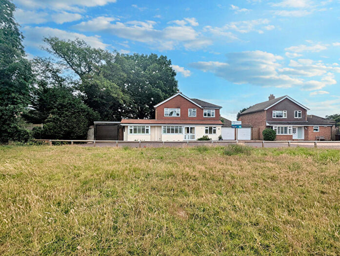 7 Bedroom Detached House For Sale In Hallsland Way, Oxted, Surrey, RH8