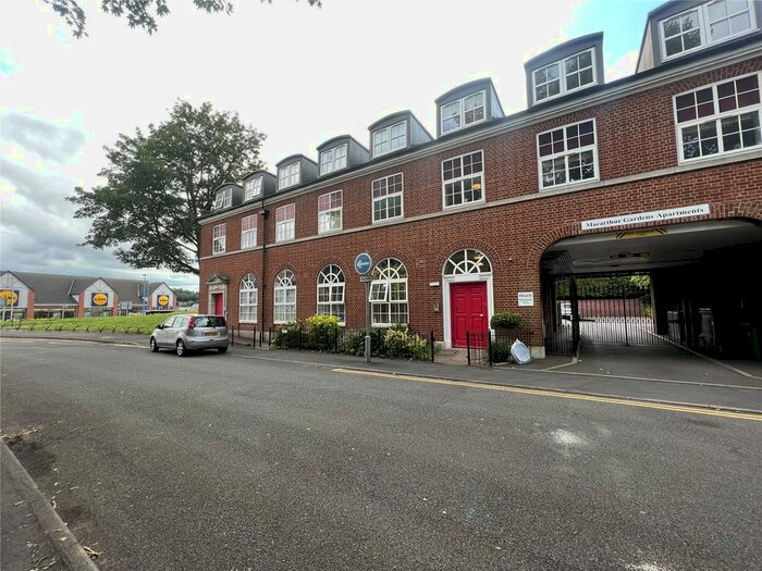 2 Bedroom Flat To Rent In Whitehall Road, Cradley Heath, West Midlands, B64