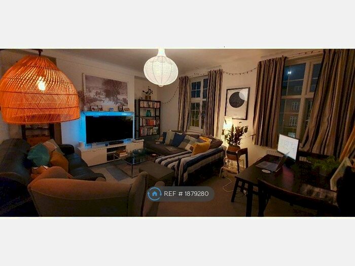 2 Bedroom Flat To Rent In Wyatt Park Mansions, London, SW2