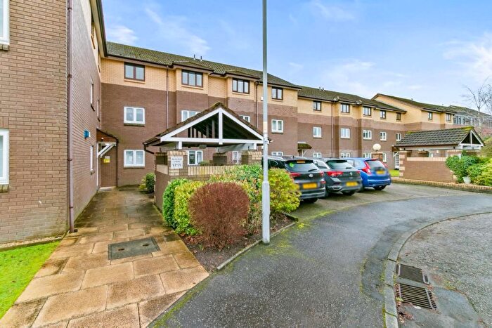 2 Bedroom Flat For Sale In Braemar Court, Muirend, G44