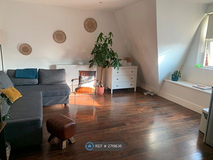 1 Bedroom Flat To Rent In Devonshire House, London, N8