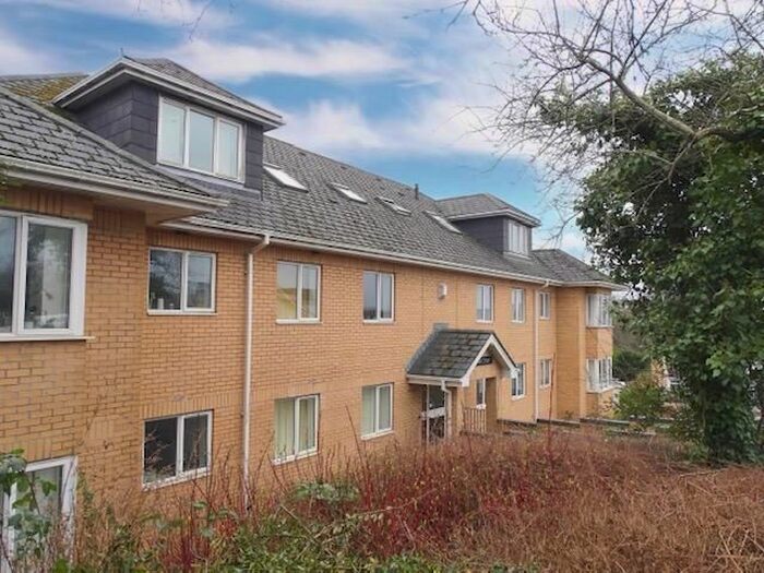 2 Bedroom Flat To Rent In James Court, Celyn Avenue, Cyncoed, CF23