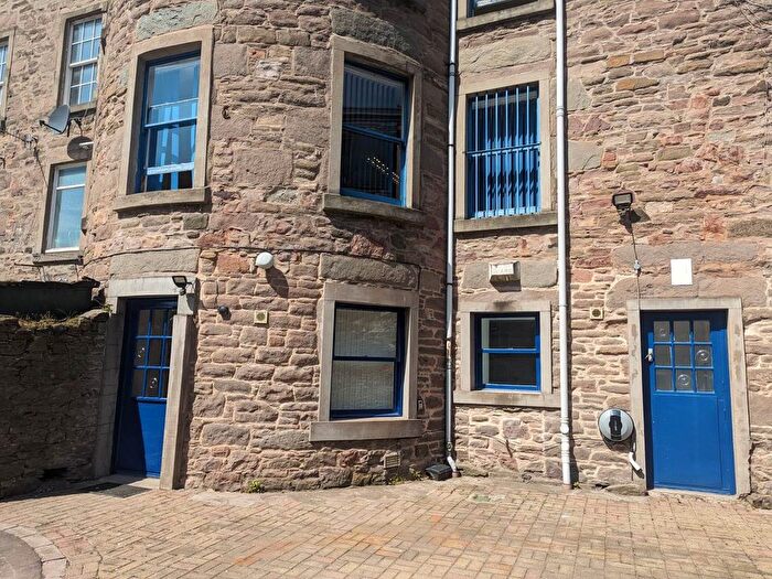 2 Bedroom Flat To Rent In Nethergate, Dundee, DD1