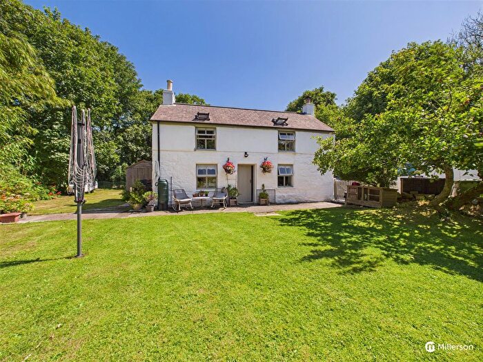 2 Bedroom Cottage For Sale In Tregembo Hill, Relubbus, Penzance, TR20