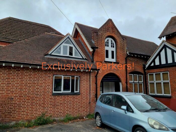 1 Bedroom Flat To Rent In Station Road South, Totton, SO40