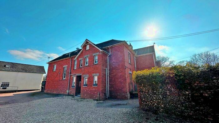 3 Bedroom End Of Terrace House For Sale In Uffculme, Cullompton, EX15