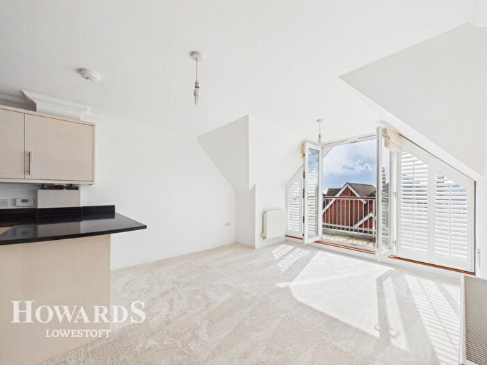 1 Bedroom Flat For Sale In Rectory Road, Lowestoft, NR33