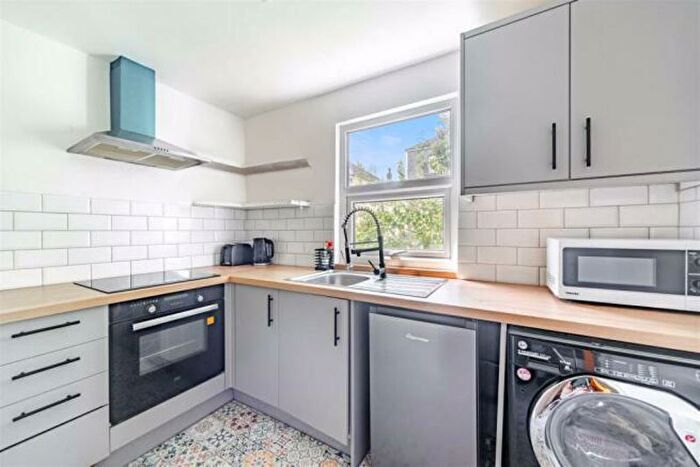 1 Bedroom Flat For Sale In Goldstone Road, Hove, BN3