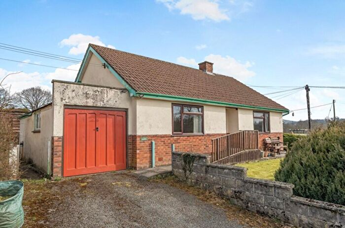 2 Bedroom Bungalow For Sale In Howey, Llandrindod Wells, Powys, LD1