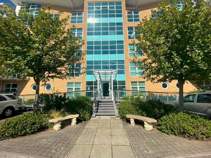 2 Bedroom Flat To Rent In The Quarterdeck, Mumby Road, Gosport, Hampshire, PO12