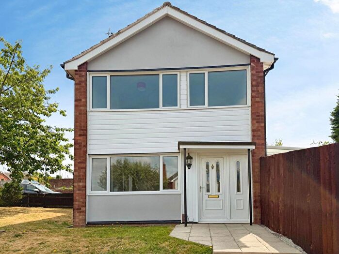 3 Bedroom Detached House To Rent In Bridge Close, Trench, Telford, Shropshire, TF2