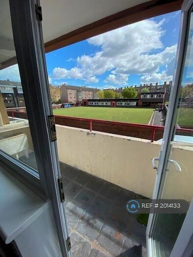 4 Bedroom Flat To Rent In Alexander Drive, Edinburgh, EH11