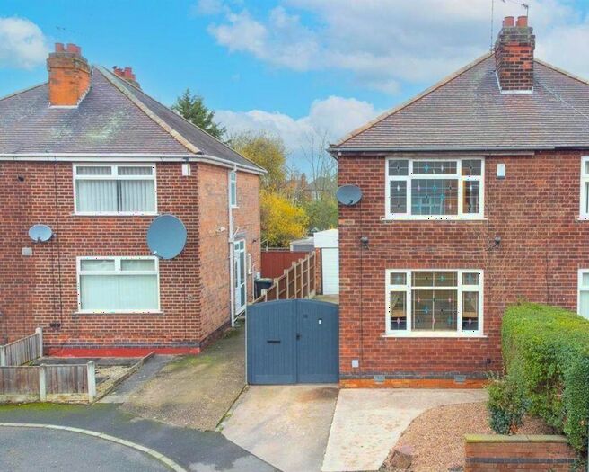 3 Bedroom Semi-Detached House To Rent In West Cross Avenue, Stapleford., NG9