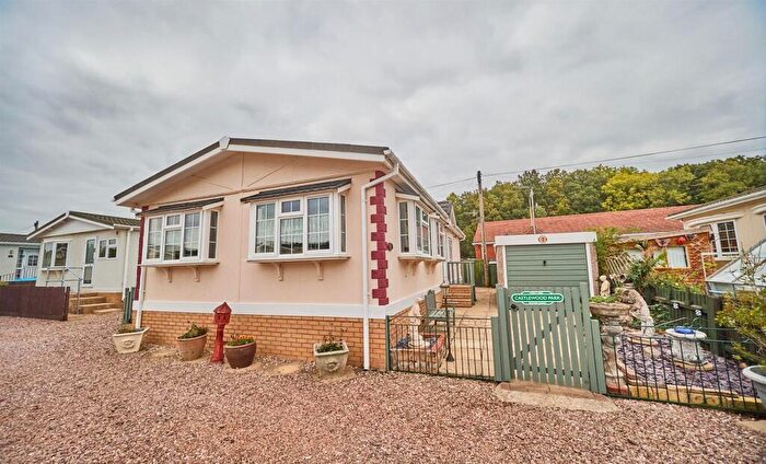 2 Bedroom Park Home For Sale In Hinckley Road, Sapcote, LE9