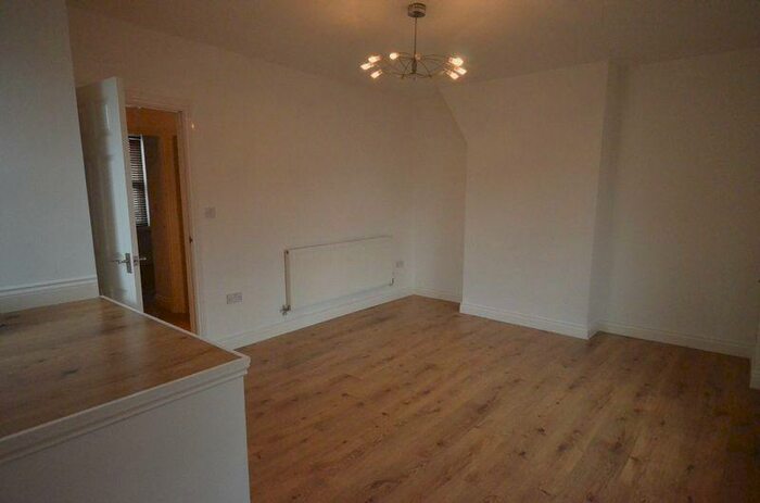 1 Bedroom Flat To Rent In Roe Greave Road, Oswaldtwistle, BB5