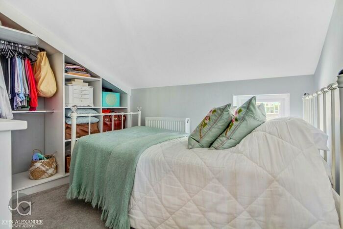 2 Bedroom Cottage For Sale In Arbour Lane, Wickham Bishops, CM8