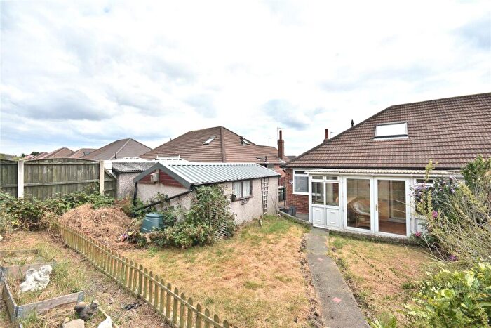 3 Bedroom Bungalow For Sale In Kelmscott Lane, Leeds, West Yorkshire, LS15