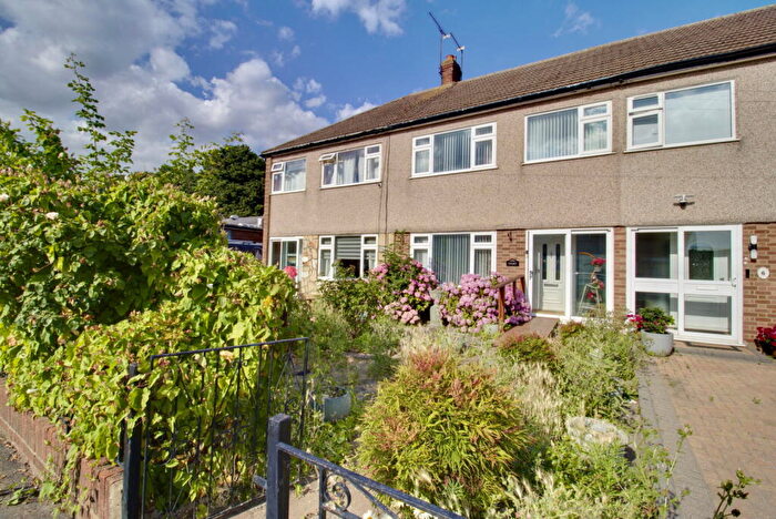 3 Bedroom Terraced House For Sale In Poley Road, Stanford-le-hope, SS17