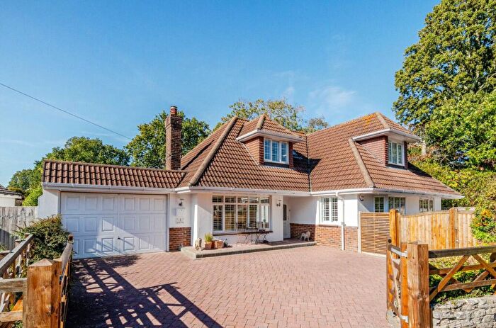 4 Bedroom Detached House For Sale In Langley Road, Highcliffe, Christchurch, BH23