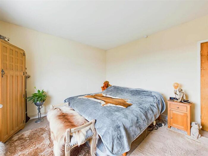 2 Bedroom Detached Bungalow For Sale In Imperial Avenue, Gedling, Nottingham, NG4