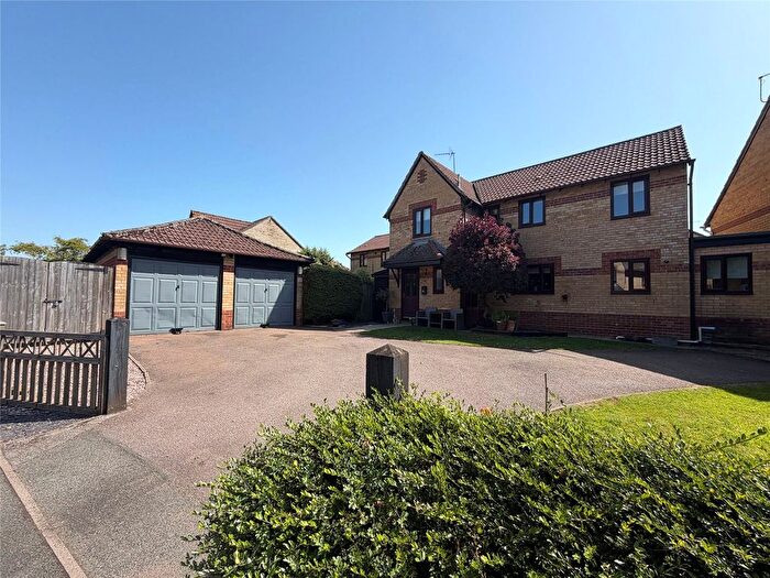 4 Bedroom Detached House For Sale In Ash Way, Woodford Halse, Northamptonshire, NN11