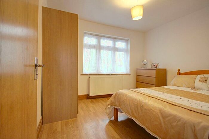 2 Bedroom Flat To Rent In Crawley Road, Enfield, Middlesex, EN1