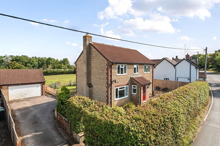 4 Bedroom Detached House For Sale In Chetnole Road, Leigh, Sherborne, DT9