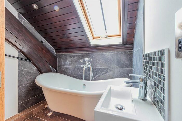 1 Bedroom Flat To Rent In Fanny Street, Cathays, Cardiff, CF24