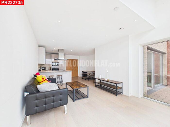 3 Bedroom Flat To Rent In Colindale – Bedrooms Flat, NW9