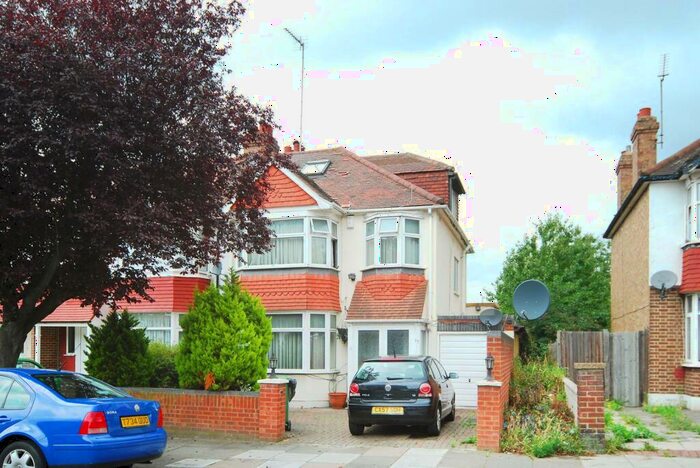 3 Bedroom House To Rent In Huxley Gardens, Ealing, London, NW10