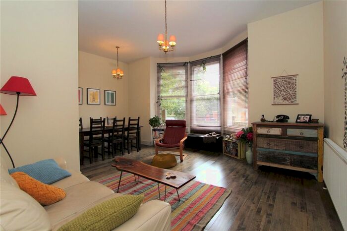 2 Bedroom Flat To Rent In Creffield Road, London, W5