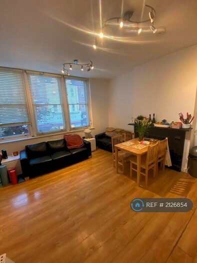 3 Bedroom Flat To Rent In Green Lanes, London, N4