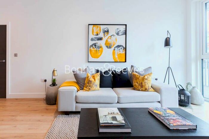 1 Bedroom Flat To Rent In Sovereign Court, Hammersmith, W6