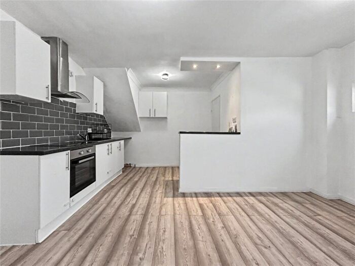 2 Bedroom Terraced House For Sale In Jeffery Street, Gillingham, Kent, ME7