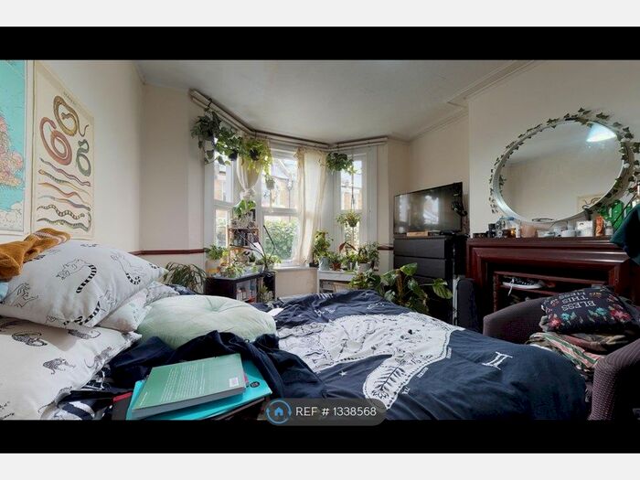 5 Bedroom Detached House To Rent In Coleman Road, London, SE5