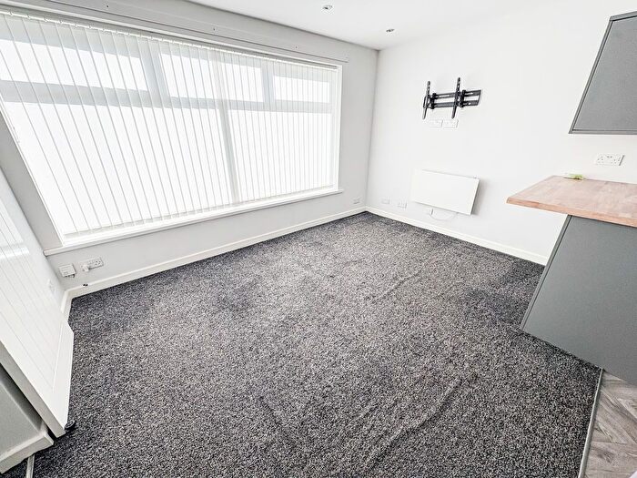 1 Bedroom Flat For Sale In Monkdale Avenue, Blyth, NE24